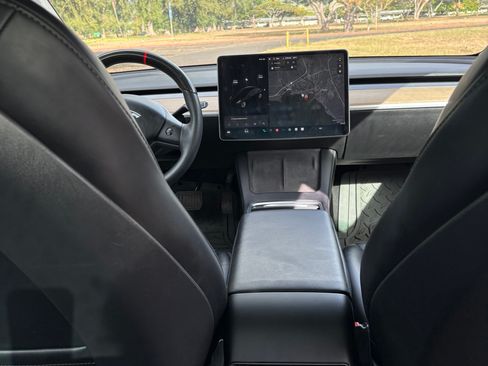 Used 2022 Tesla Model 3 Standard Range RWD image 6
