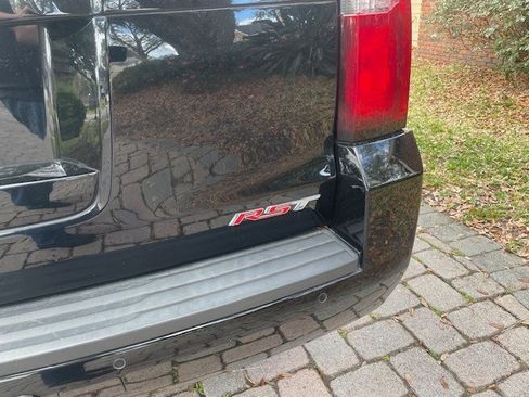 Used 2020 Chevrolet Suburban Premier w/ RST 6.2L Performance Edition image 9