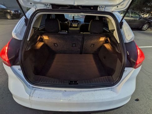 Used 2015 Ford Focus SE image 9