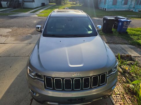 Used 2017 Jeep Grand Cherokee Limited w/ Trailer Tow Group IV AWD/4WD image 10