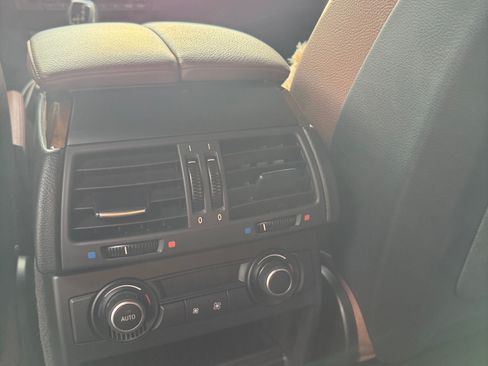 Used 2011 BMW X5 xDrive35d w/ Premium Pkg AWD/4WD image 15