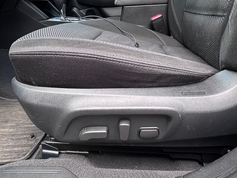 Used 2018 Subaru Outback 2.5i Premium AWD/4WD image 23