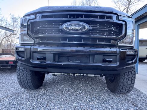 Used 2022 Ford F350 Lariat w/ Black Appearance Package AWD/4WD image 2