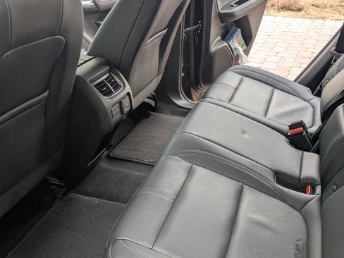 Used 2019 Chevrolet Blazer LT w/ Sun and Wheels Package image 4