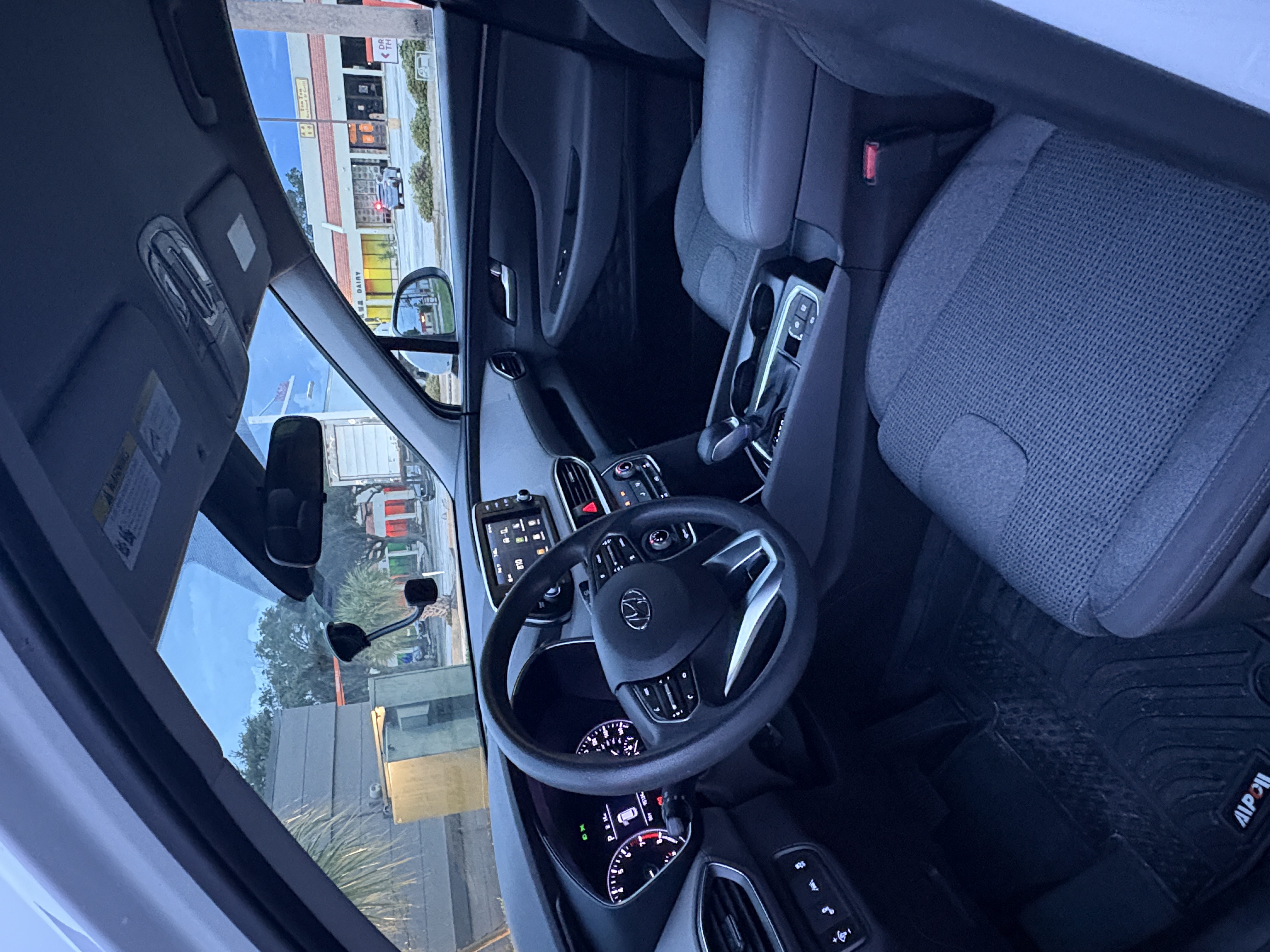 Used 2019 Hyundai Santa Fe SE FWD image 13