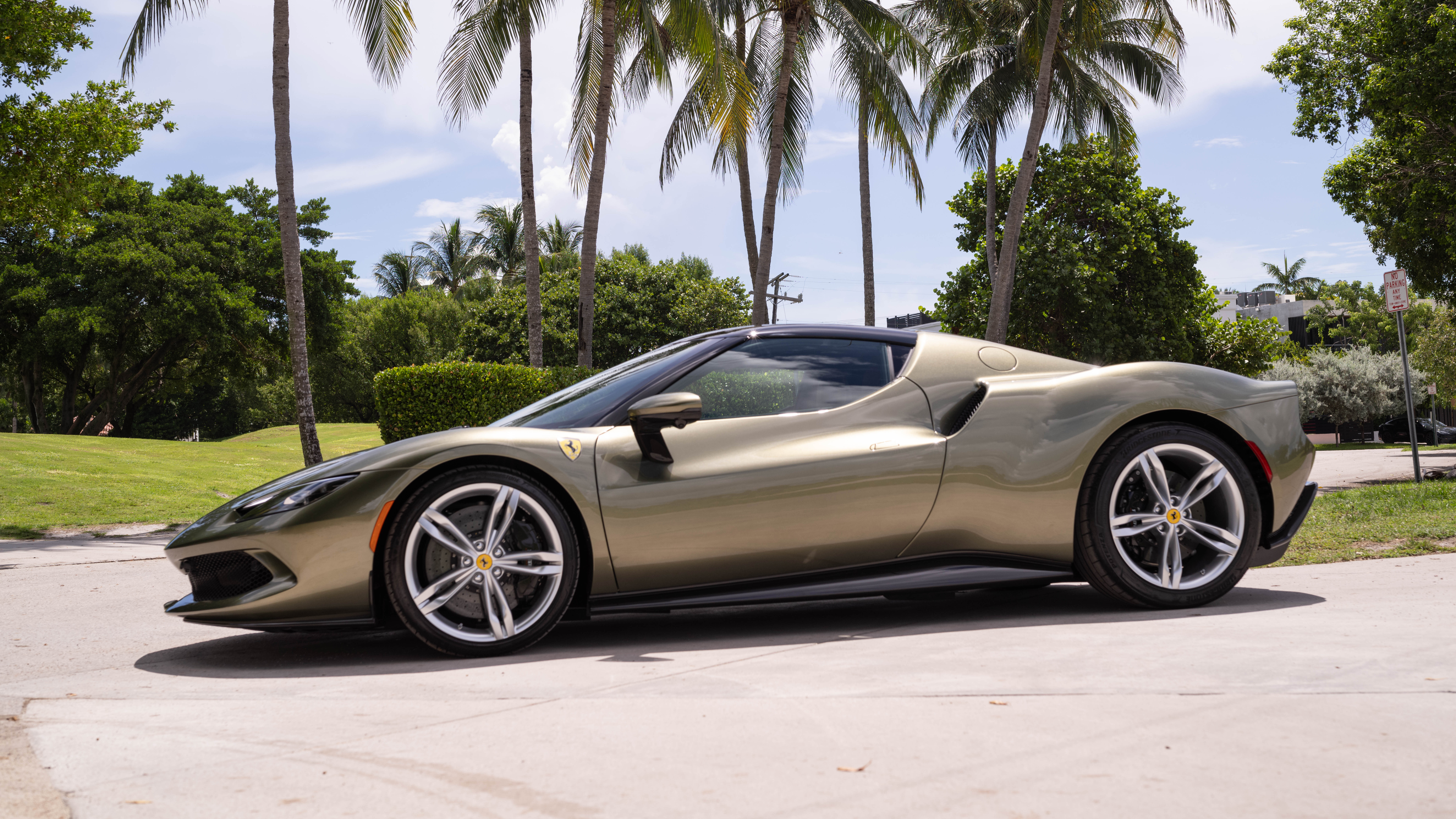 Used 2025 Ferrari 296 GTB RWD image 2