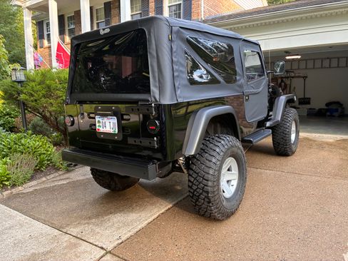 Used 2004 Jeep Wrangler 4WD image 5