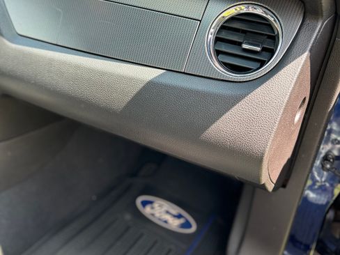 Used 2010 Ford Mustang GT image 11