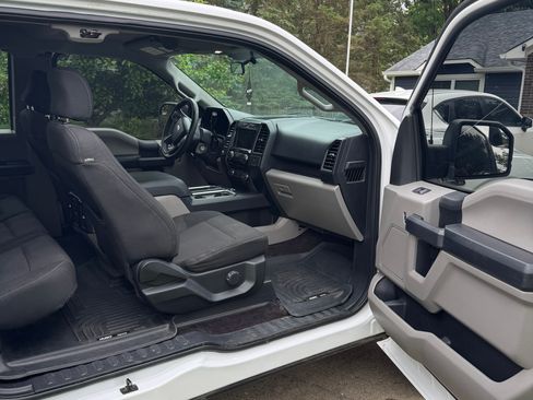 Used 2017 Ford F150 XL w/ Equipment Group 101A Mid AWD/4WD image 11