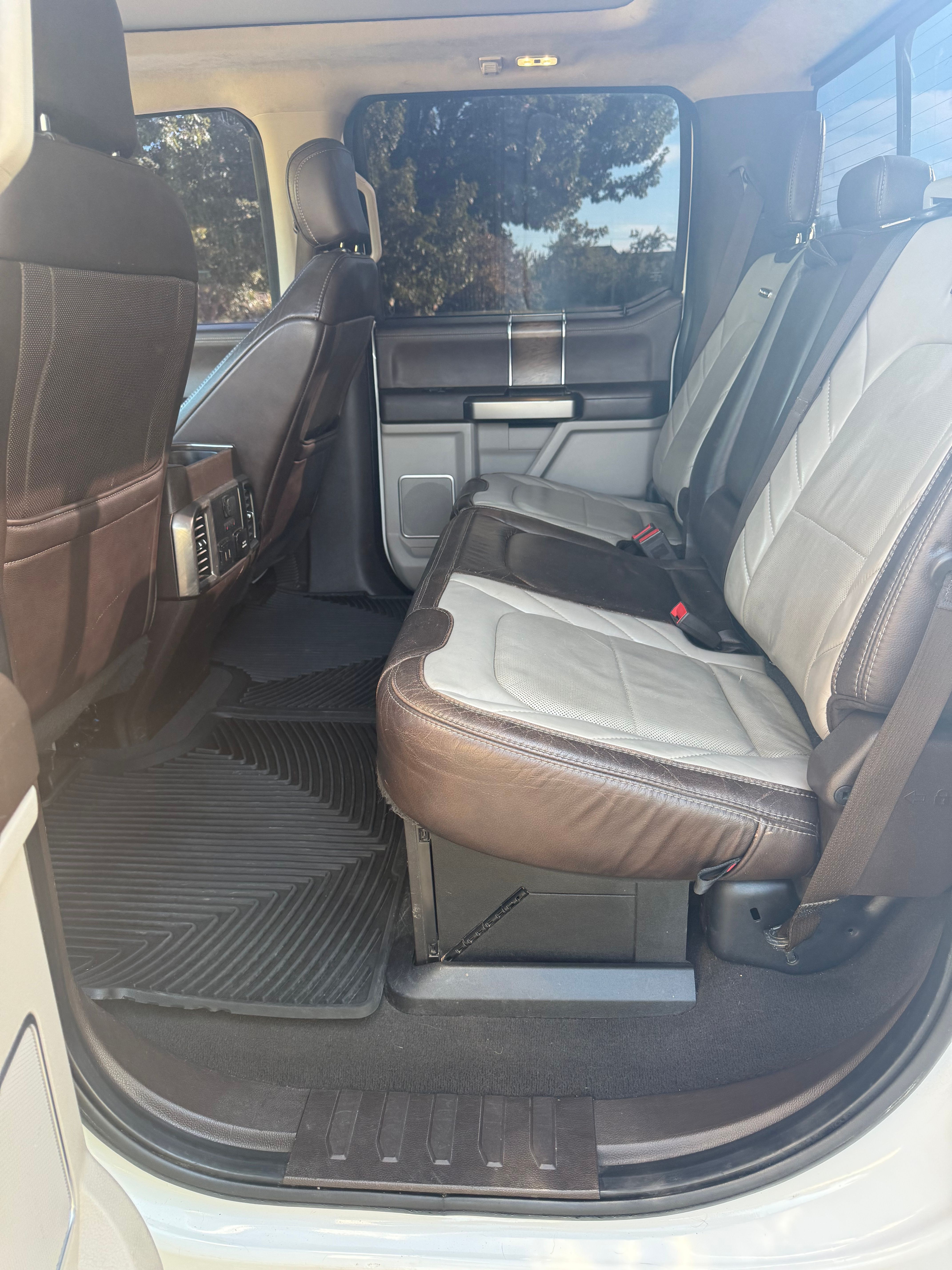 Used 2019 Ford F250 Limited AWD/4WD image 17