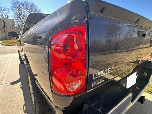 Used 2007 Dodge Ram 1500 Truck SLT RWD image 2