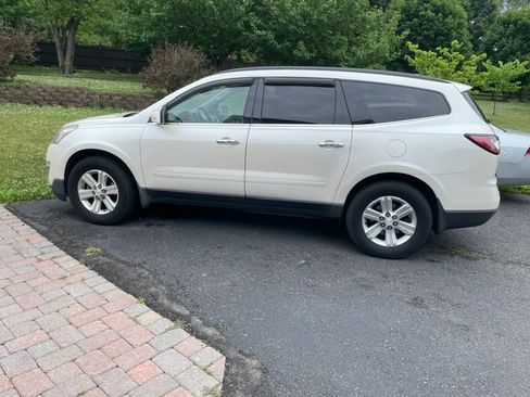 Used 2014 Chevrolet Traverse LT AWD/4WD image 5