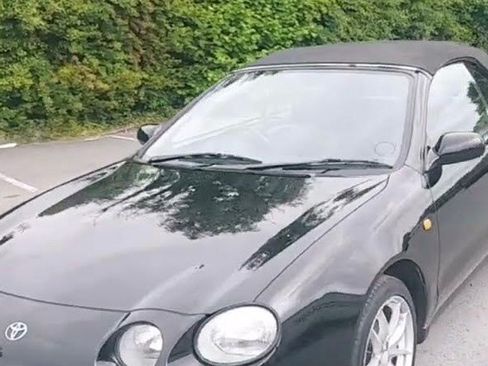 Used 1998 Toyota Celica GT FWD image 1