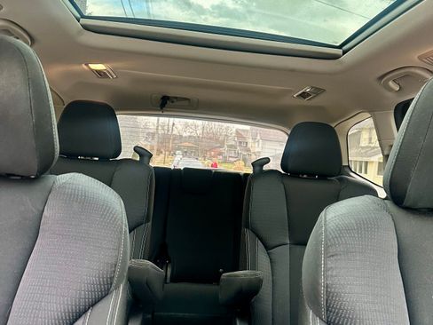 Used 2019 Subaru Ascent Premium w/ Popular Package #2 image 6