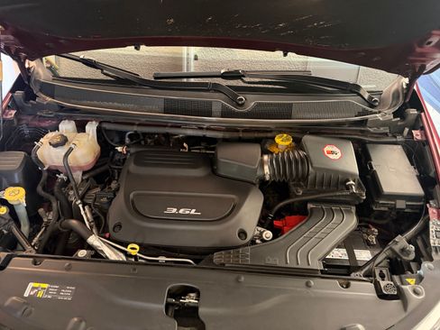 Used 2017 Chrysler Pacifica Limited w/ Advanced Safetytec Group image 11