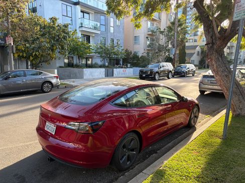 Used 2023 Tesla Model 3 Standard Range image 6
