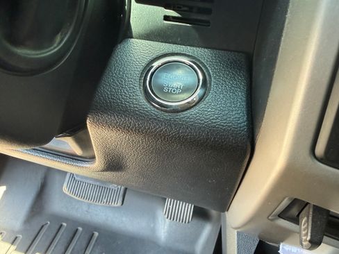 Used 2019 Ford F250 Lariat w/ Lariat Ultimate Package AWD/4WD image 8