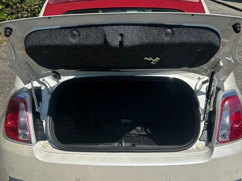 Used 2013 FIAT 500 Lounge w/ Luxury Leather Pkg FWD image 13