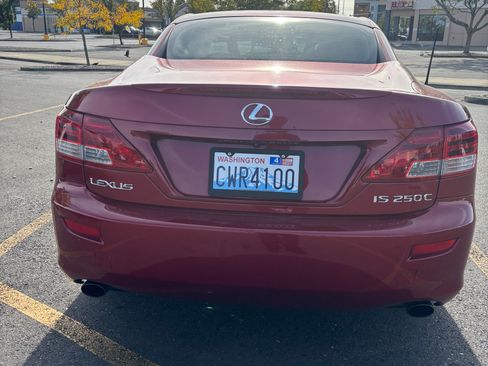 Used 2010 Lexus IS 250C w/ Luxury Pkg RWD image 8