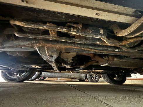 Used 2014 Lexus LX 570 4WD image 16