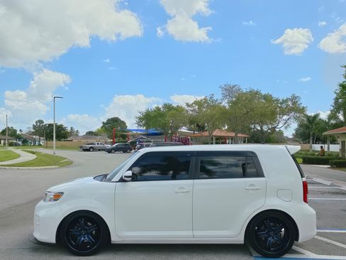 Used 2012 Scion xB image 8