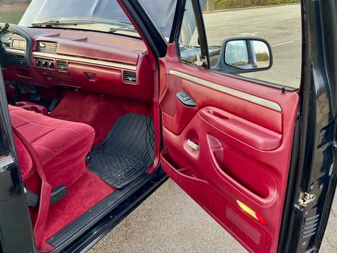 Used 1994 Ford F150 XL image 13