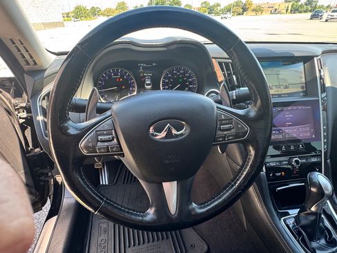 Used 2014 INFINITI Q50 Hybrid AWD w/ Deluxe Technology Package image 16
