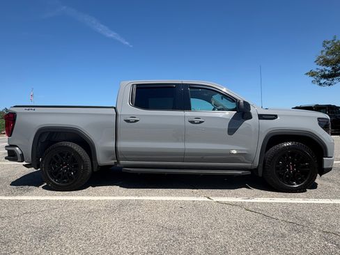 Used 2024 GMC Sierra 1500 Elevation AWD/4WD image 21