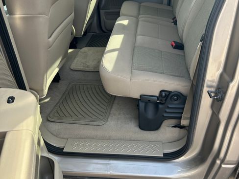 Used 2006 Ford F150 XLT image 9