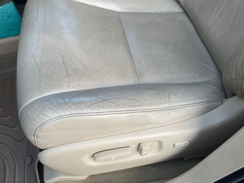 Used 2013 Lexus RX 450h AWD w/ Navigation Pkg image 23