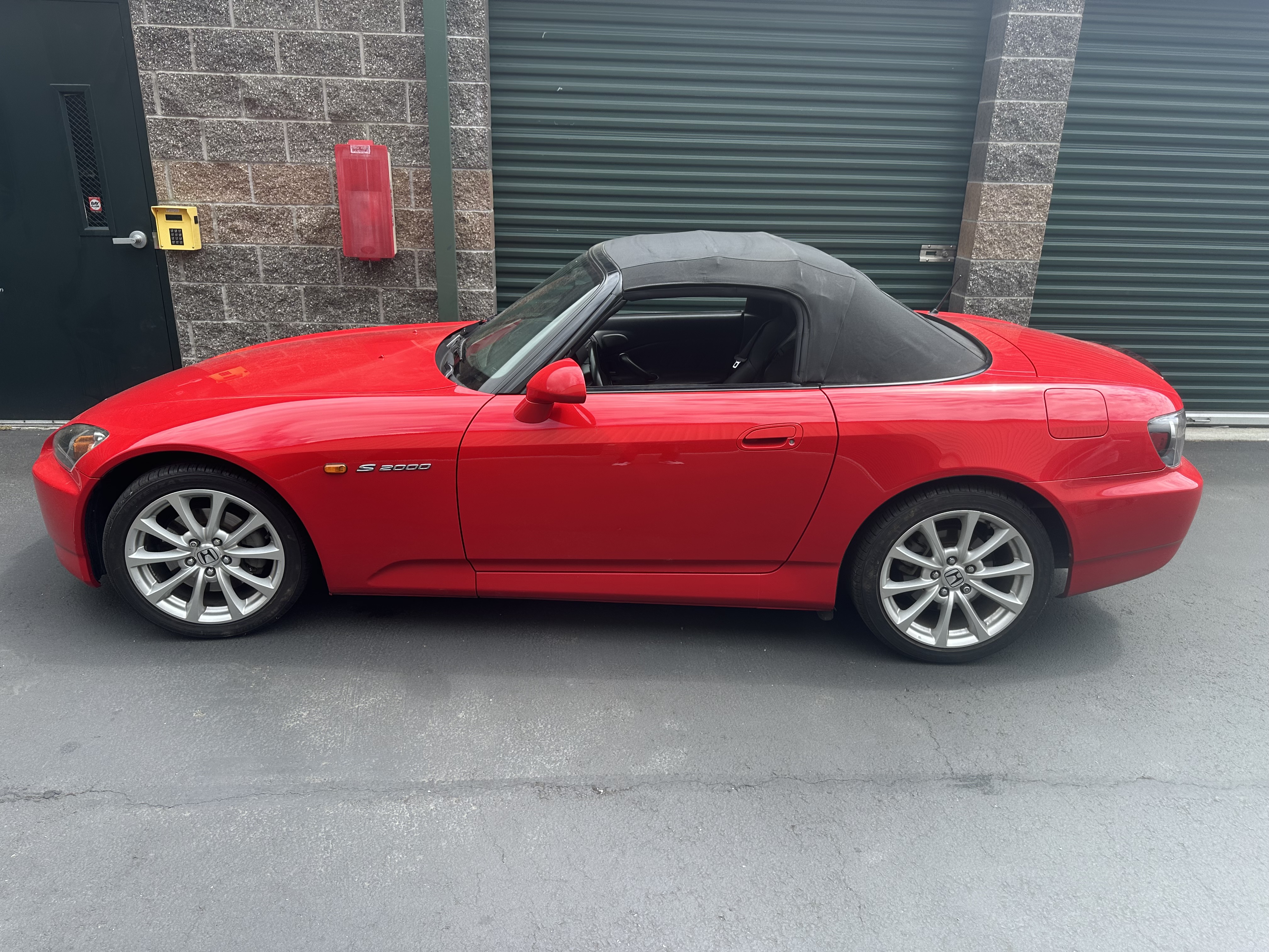 Used 2006 Honda S2000 image 4