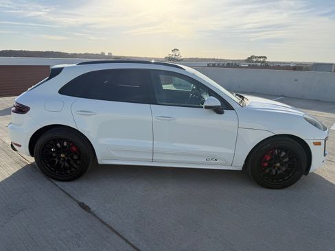 Used 2018 Porsche Macan GTS image 10