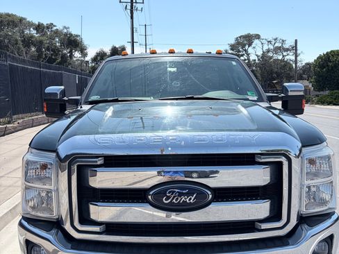 Used 2012 Ford F350 XLT w/ XLT Premium Pkg RWD image 4