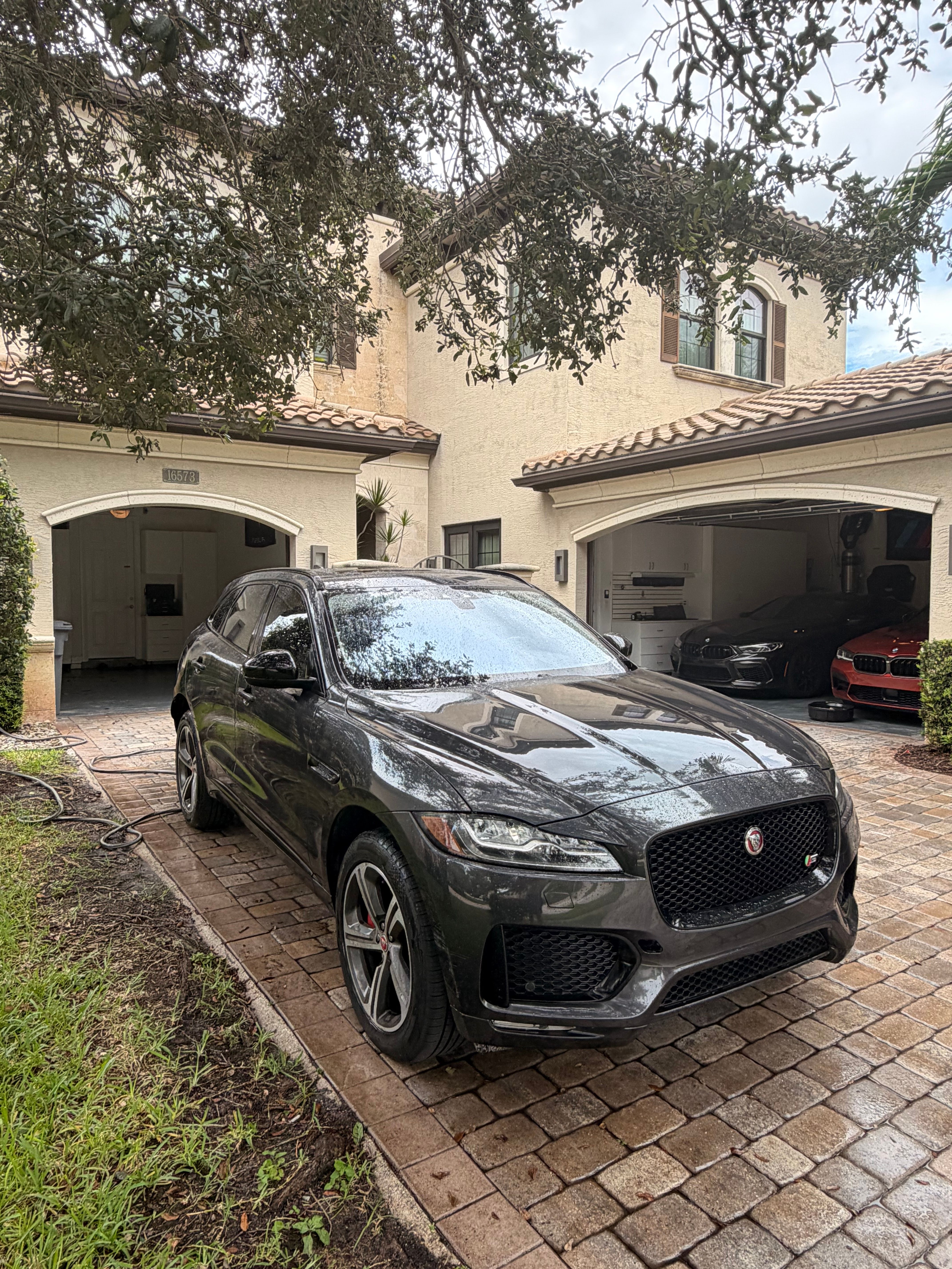 Used 2017 Jaguar F-PACE S AWD/4WD image 2
