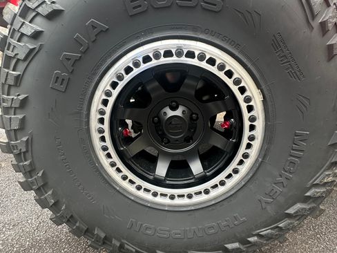 Used 2022 Jeep Wrangler Sport image 11