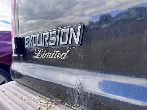 Used 2002 Ford Excursion Limited AWD/4WD image 10