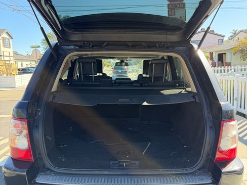 Used 2009 Land Rover Range Rover Sport Supercharged image 9