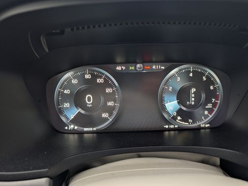 Used 2017 Volvo S90 T6 Momentum w/ Vision Package image 18