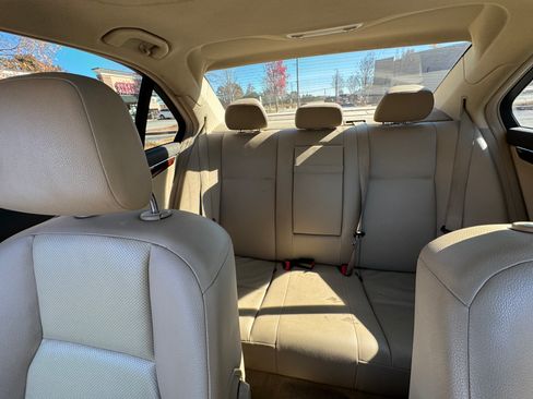 Used 2011 Mercedes-Benz C 300 Sedan image 11