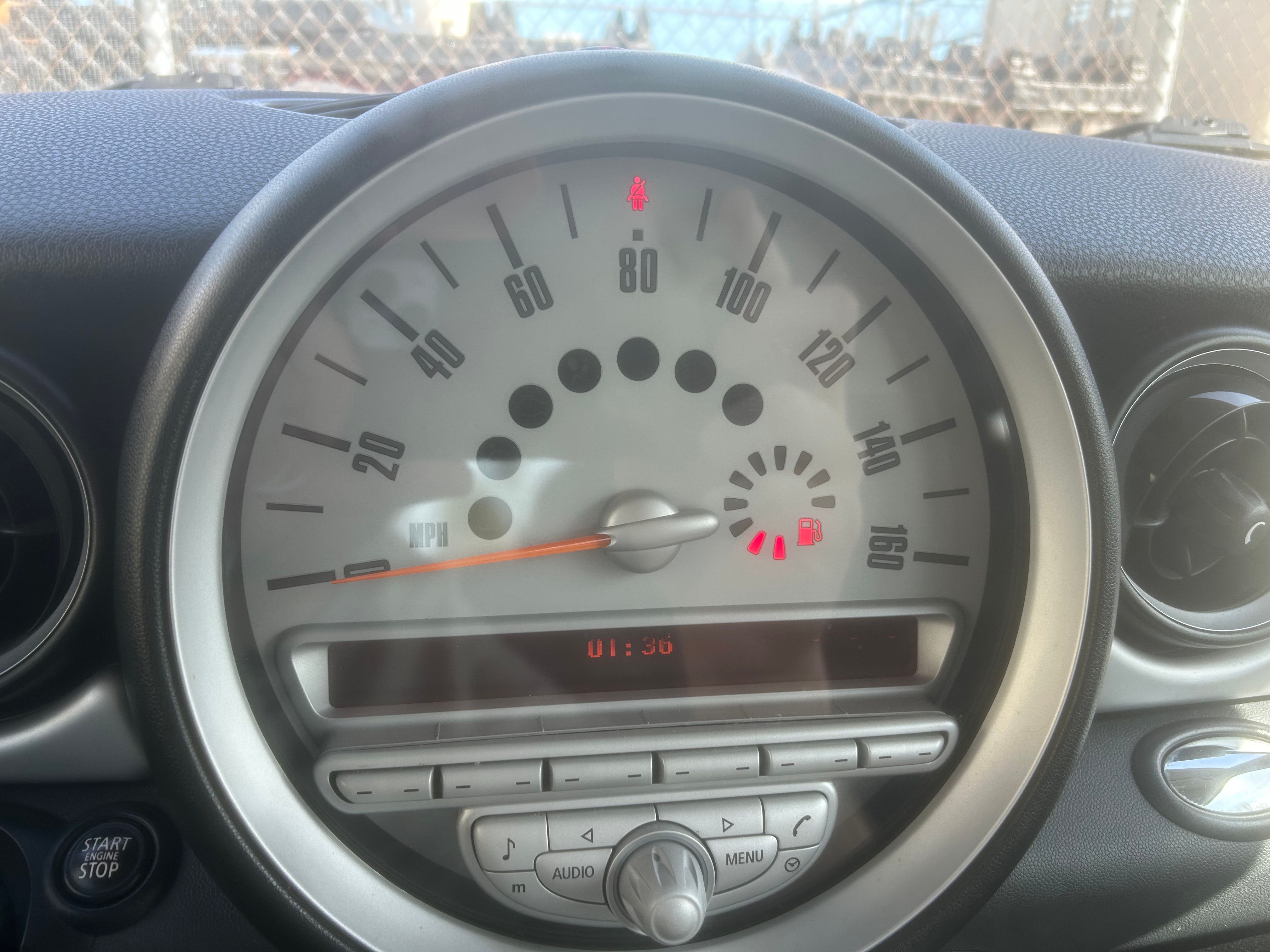 Used 2010 MINI Cooper Hardtop FWD image 24