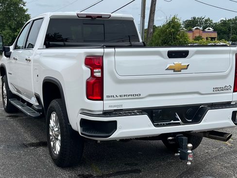 Used 2022 Chevrolet Silverado 3500 High Country w/ Z71 Off-Road Package AWD/4WD image 10