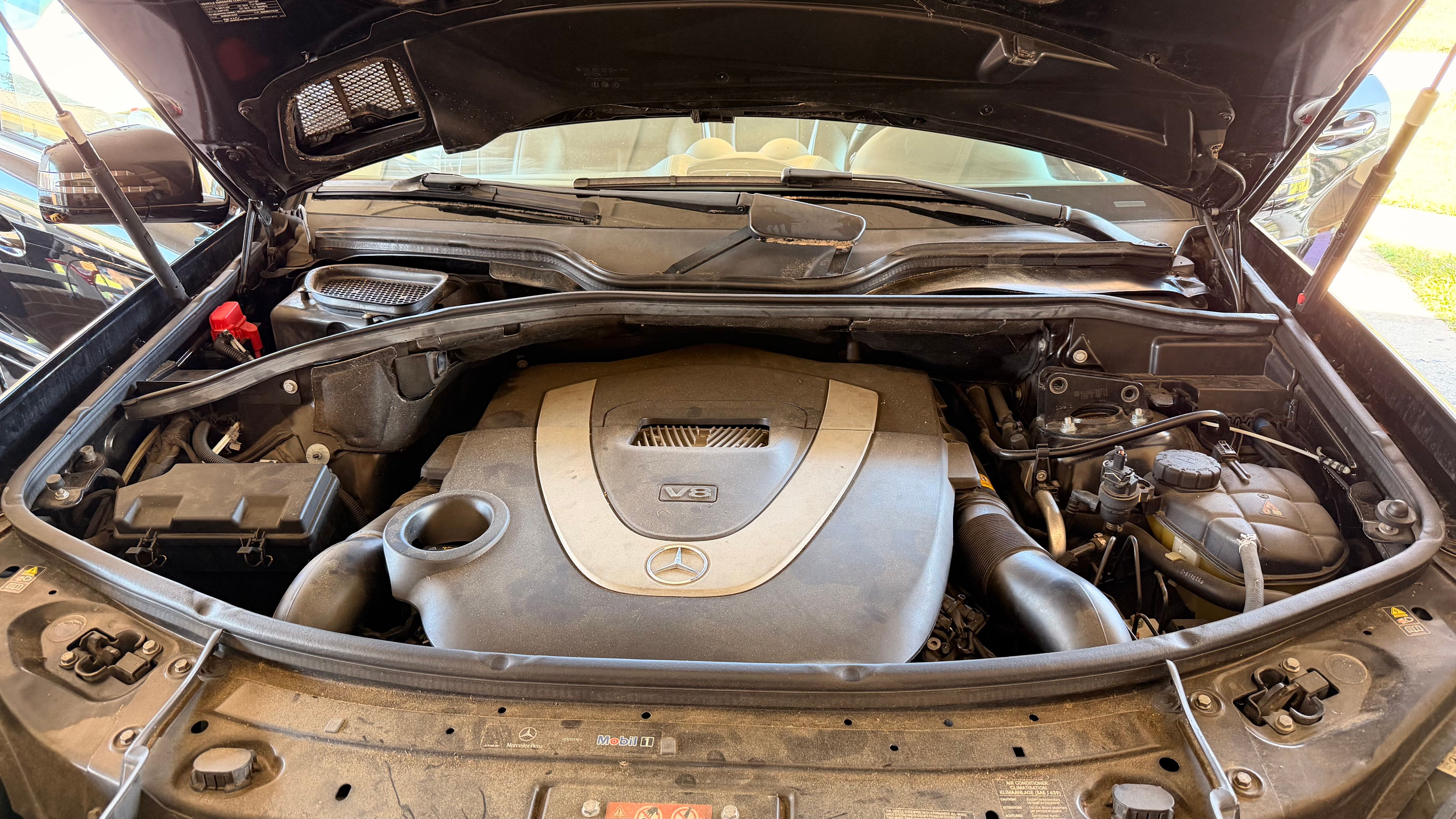 Used 2011 Mercedes-Benz GL 450 4MATIC image 6