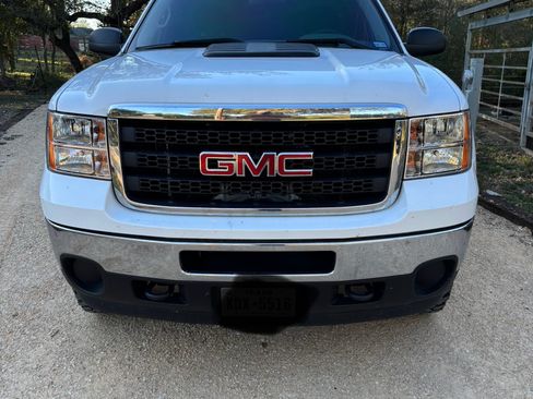 Used 2012 GMC Sierra 2500 W/T image 2