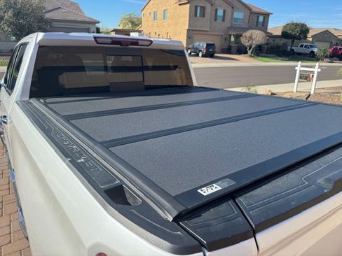 Used 2024 Chevrolet Silverado 1500 High Country w/ Technology Package image 10