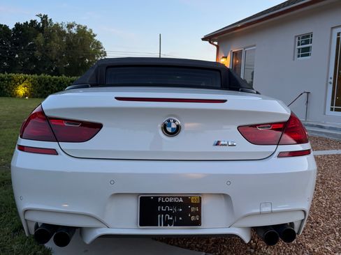 Used 2014 BMW M6 Convertible image 10