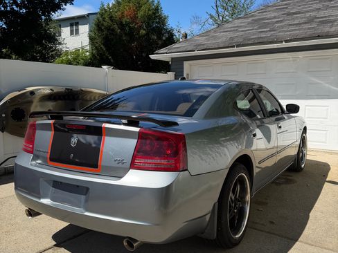 Used 2006 Dodge Charger R/T w/ Convenience Group II RWD image 6