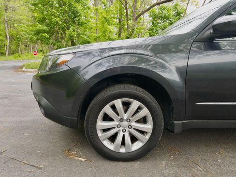 Used 2012 Subaru Forester 2.5X Premium AWD/4WD image 21