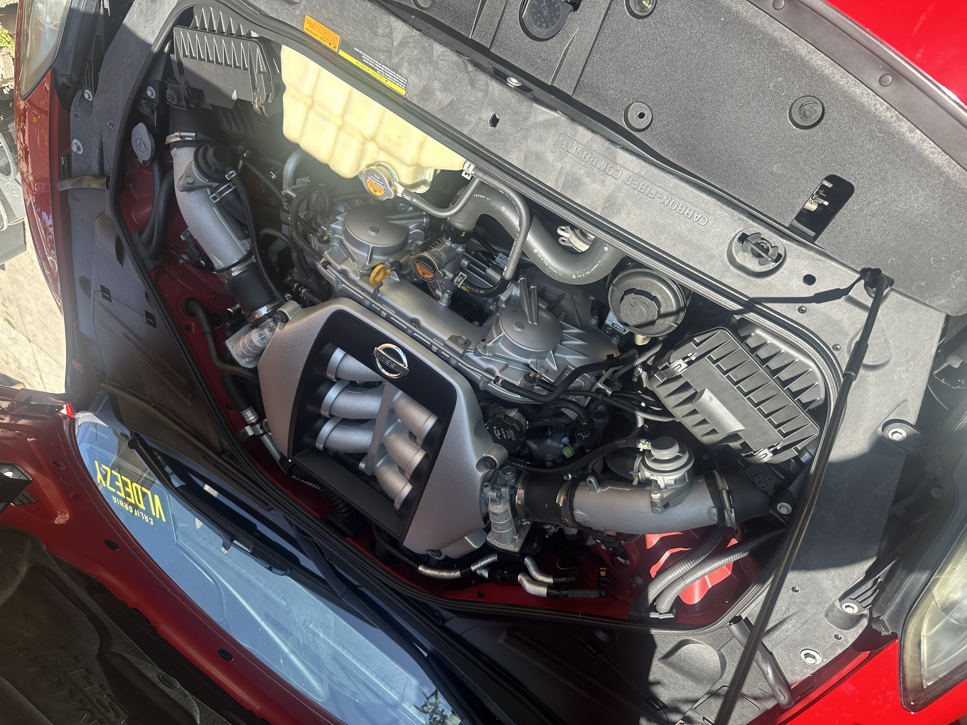 Used 2010 Nissan GT-R Premium AWD/4WD image 2