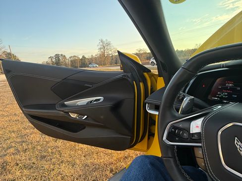 Used 2025 Chevrolet Corvette Stingray Coupe w/ 1LT image 13