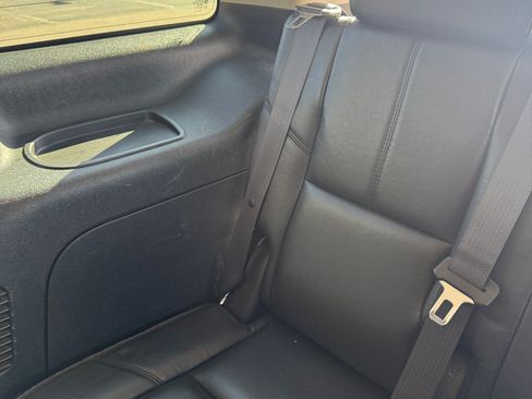 Used 2011 Chevrolet Tahoe LT image 17